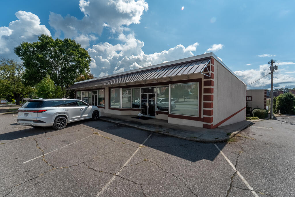 235 E. Palmer St