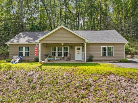 Photo of 201 Woodhaven Est, Sylva, NC 28779 (MLS # 26042074)