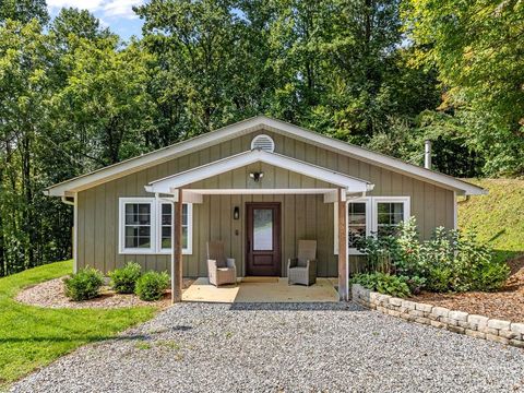 Photo of 800 Kitchens Branch Road, Sylva, NC 28779 (MLS # 26042978)