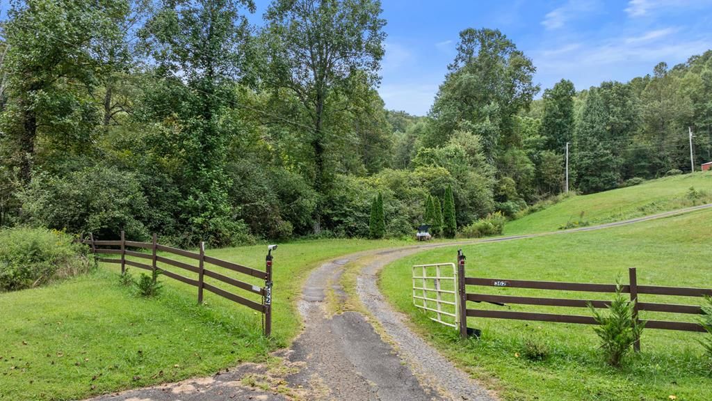 Photo of 362 Cagle Cove, Sylva, NC 28779 (MLS # 26042189)