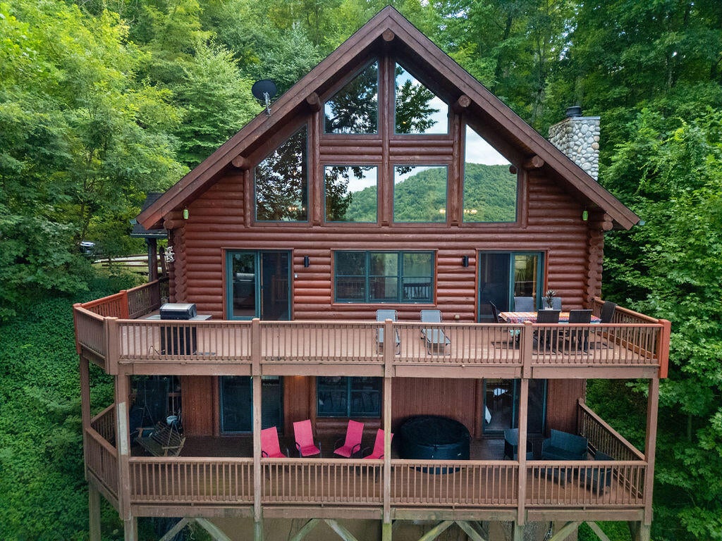 135 Ridgetop Dr