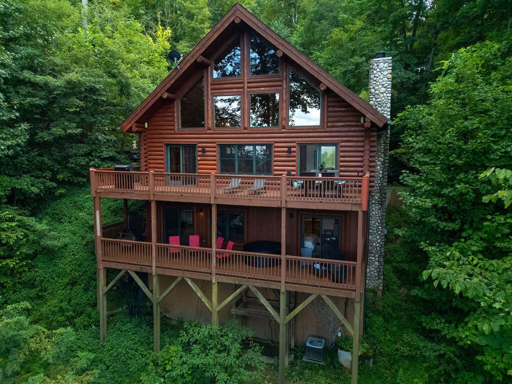 135 Ridgetop Dr