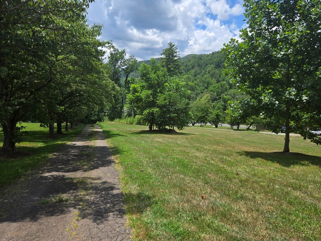 Photo of 2A Staghorn Lane, Cullowhee, NC 28723 (MLS # 26041687)