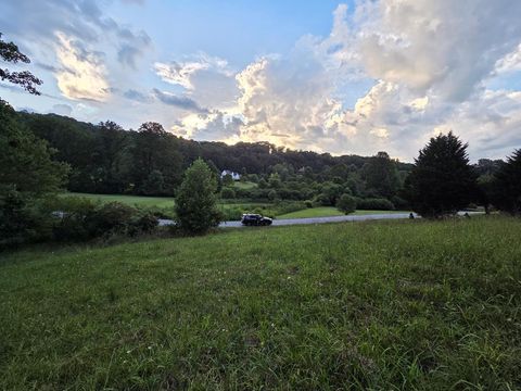 Photo of Lot 19 Brookstone Vista Lane, Franklin, NC 28734 (MLS # 26041918)