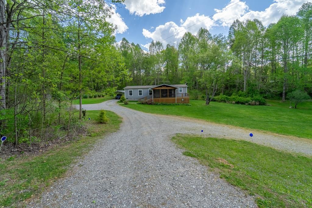 Photo of 104/102 Pleasant Valley Lane, Whittier, NC 28789 (MLS # 26047024)
