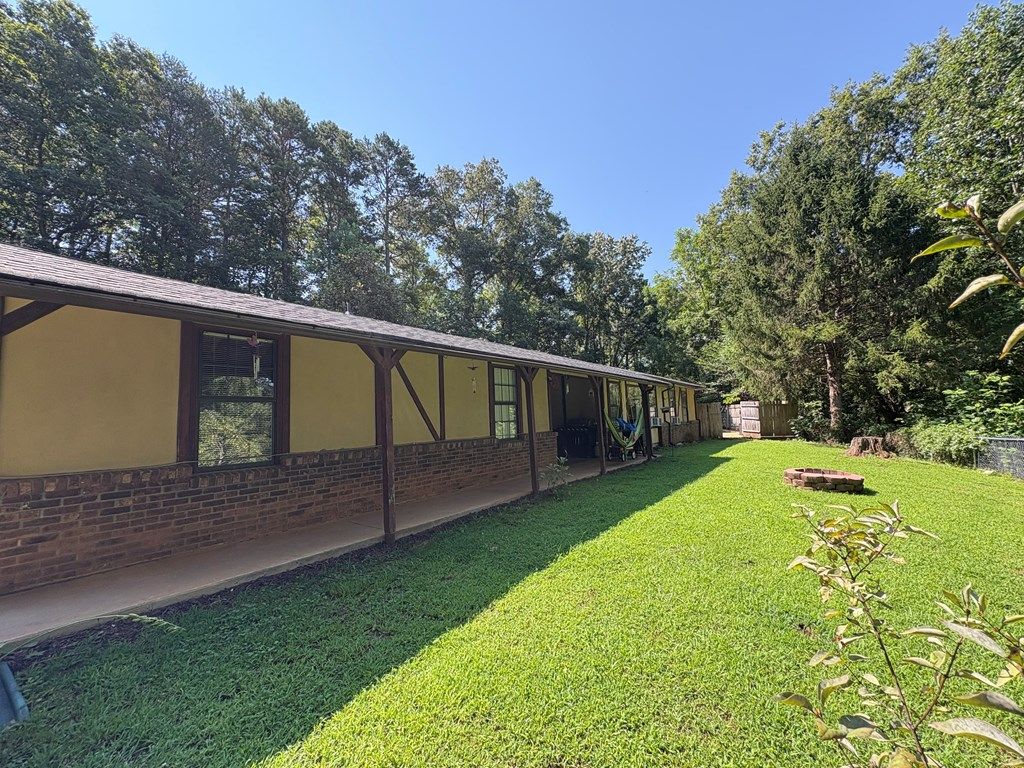 Photo of 231 Luftee Hills Rd, Whittier, NC 28789 (MLS # 26041976)