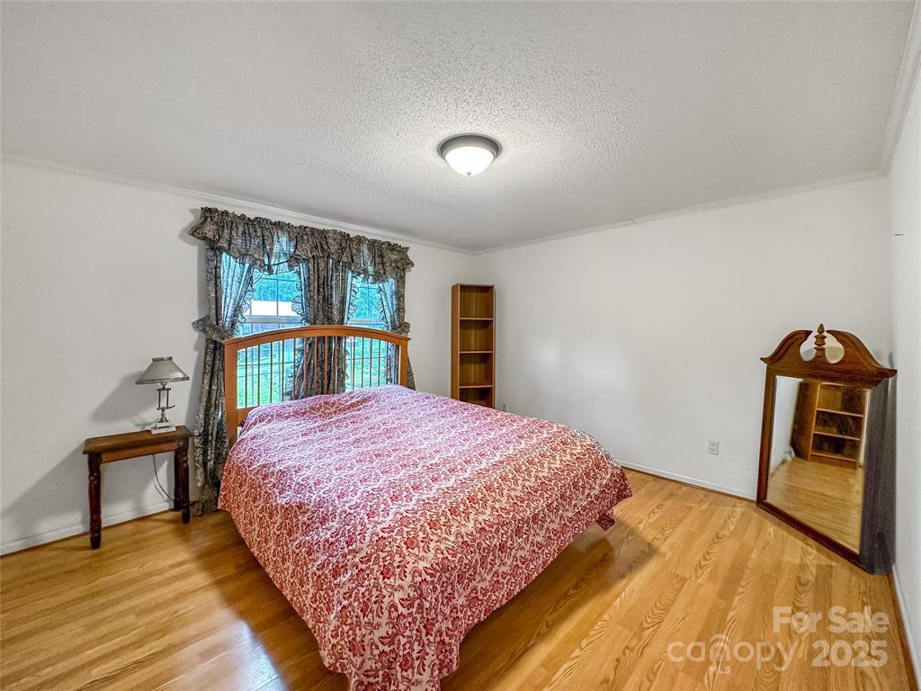 Whittier, North Carolina 28789, United States, 2 Bedrooms Bedrooms, ,2 BathroomsBathrooms,Residential,Active,197842