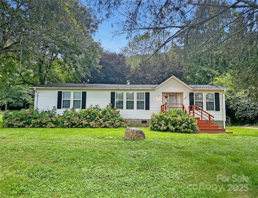 Photo of 51 Kenneth Cooper Rd, Whittier, NC 28789 (MLS # 26041939)