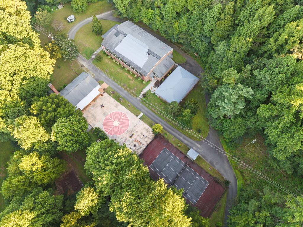 Photo of 504 Mountain View School Rd, Robbinsville, NC 28771 (MLS # 26048546)