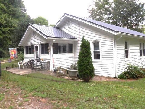 Photo of 431 Jess Brown Road, Bryson City, NC 28713 (MLS # 26048569)