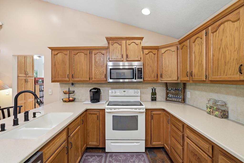 584 Battle Branch Vistas
