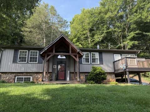 Photo of 1987 Wide Horizon Drive, Franklin, NC 28734 (MLS # 26047876)