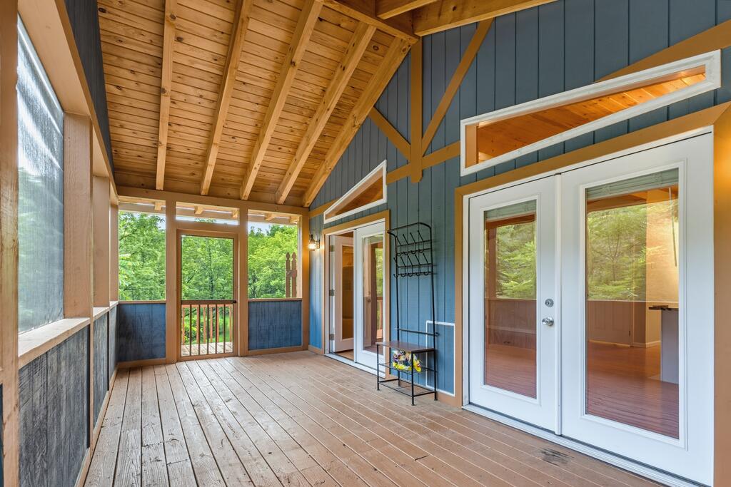 81 Bullfrog Cove Road