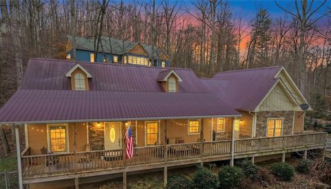Photo of 165 Eagles Ridge Rd, Sylva, NC 28779 (MLS # 26042880)