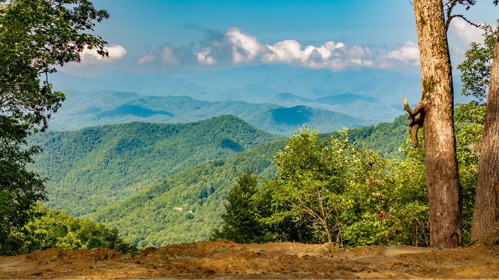 Photo of Lot 68 Falls View Drive, Bryson City, NC 28713 (MLS # 26041986)