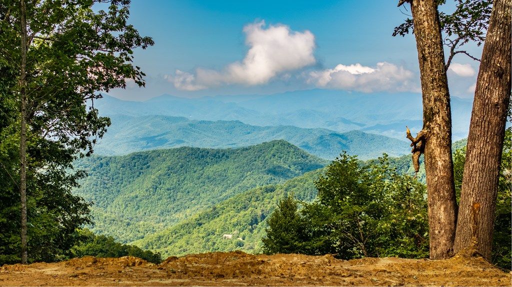 Photo of Lot 68 Falls View Drive, Bryson City, NC 28713 (MLS # 26041986)
