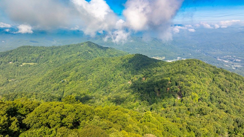 Photo of Lot 68 Falls View Drive, Bryson City, NC 28713 (MLS # 26041986)