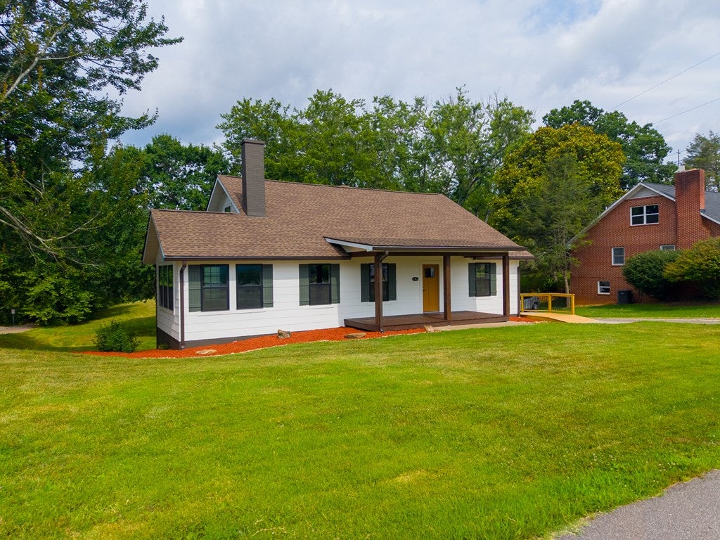 3 Georgia Rd.