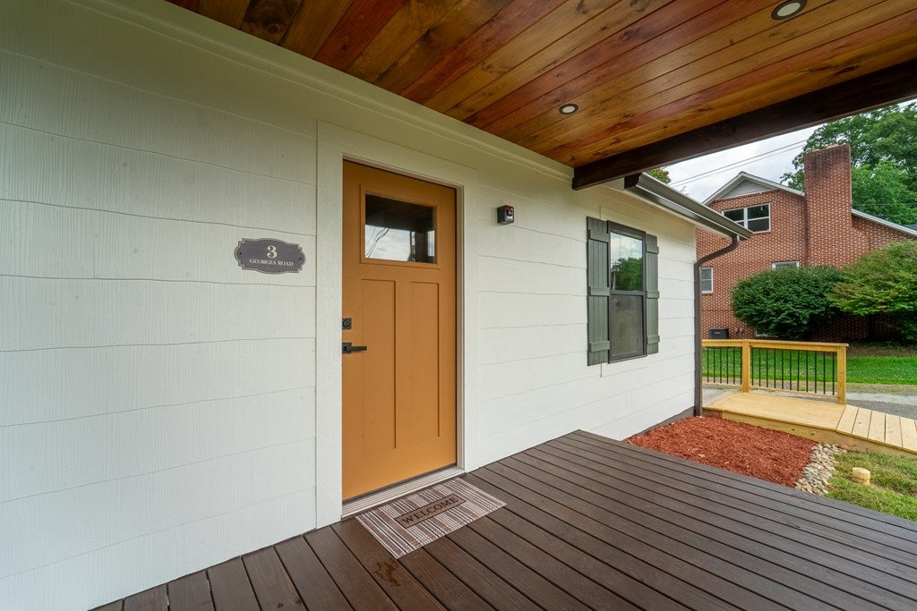 3 Georgia Rd.