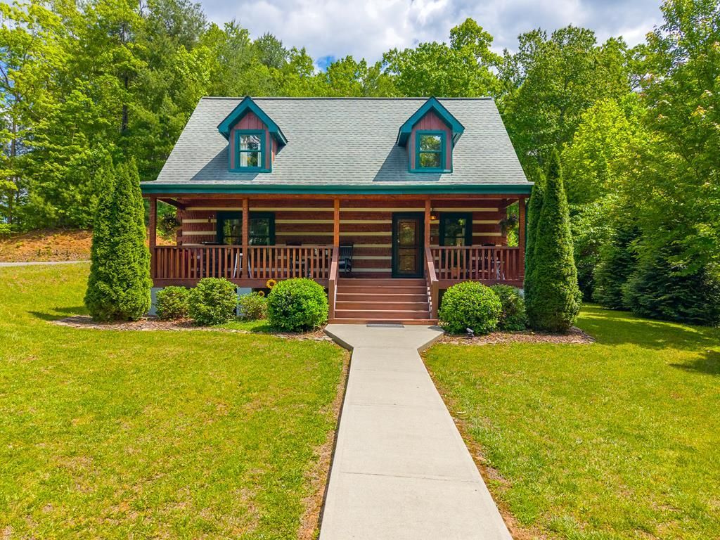 Photo of 468 Old Yellow Branch Road, Robbinsville, NC 28771 (MLS # 26047308)