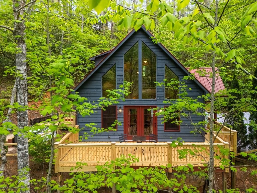 Photo of 369 Jade Rd, Sylva, NC 28779 (MLS # 26046993)