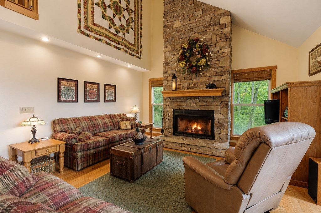 390 Overlook Road
