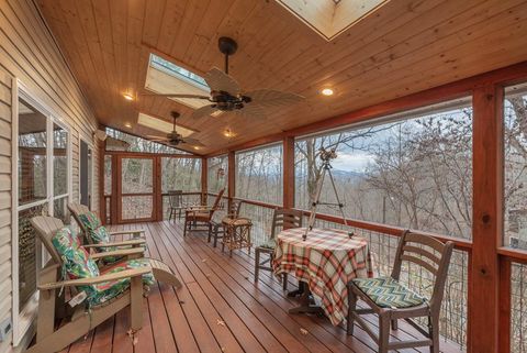 Photo of 12 Bear Cove Lane, Bryson City, NC 28713 (MLS # 26043169)