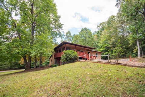 Photo of 75 Tree Top Lane, Franklin, NC 28734 (MLS # 26042253) Photo of 75 Tree Top Lane, Franklin, NC 28734 (MLS # 26042253)