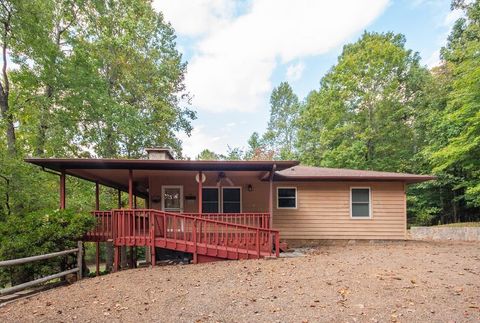 Photo of 75 Tree Top Lane, Franklin, NC 28734 (MLS # 26042253)