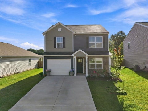 Photo of 16 Madelyn Drive, Clyde, NC 28721 (MLS # 26048466)