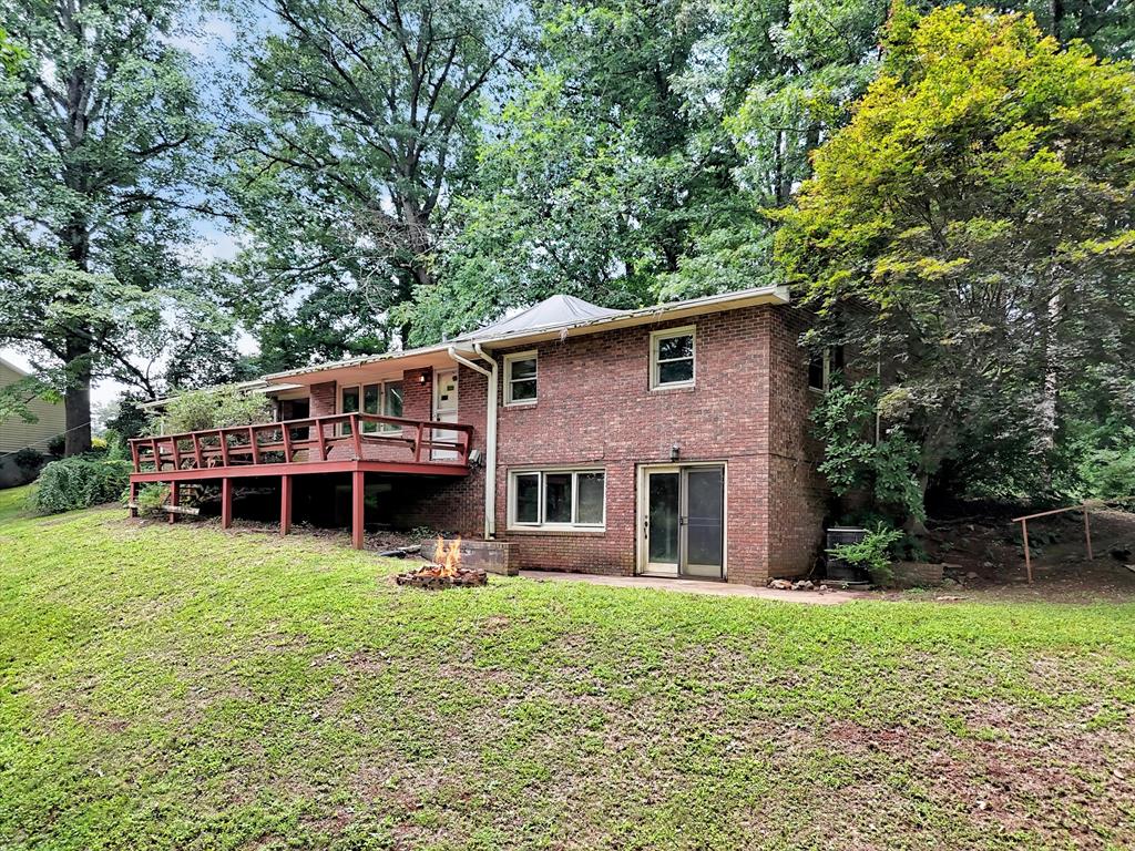 Photo of 101 Cactus Loop, Sylva, NC 28779 (MLS # 26048044)
