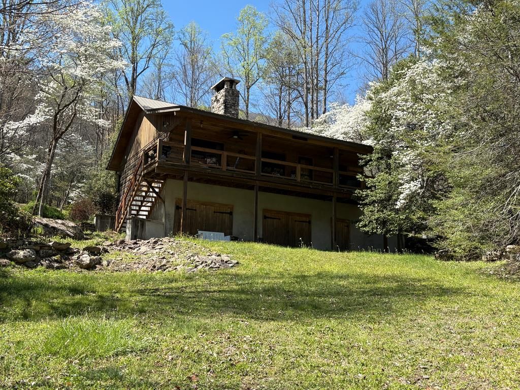 Photo of 2545 Coopers Creek Rd, Bryson City, NC 28713 (MLS # 26046870)