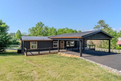 Photo of 161 Green Street, Franklin, NC 28734 (MLS # 26047369)