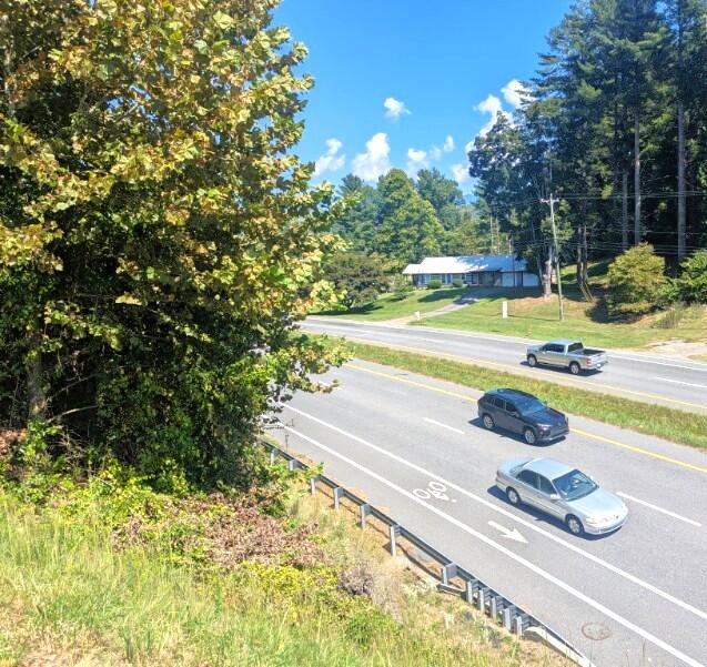 305 Hwy 107