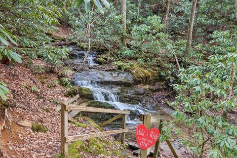 Photo of 1012 Alarka Highlands, Bryson City, NC 28713 (MLS # 26046598)