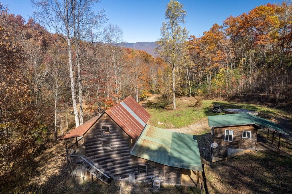 Photo of 930 Copperhead Cove, Sylva, NC 28779 (MLS # 26040767)