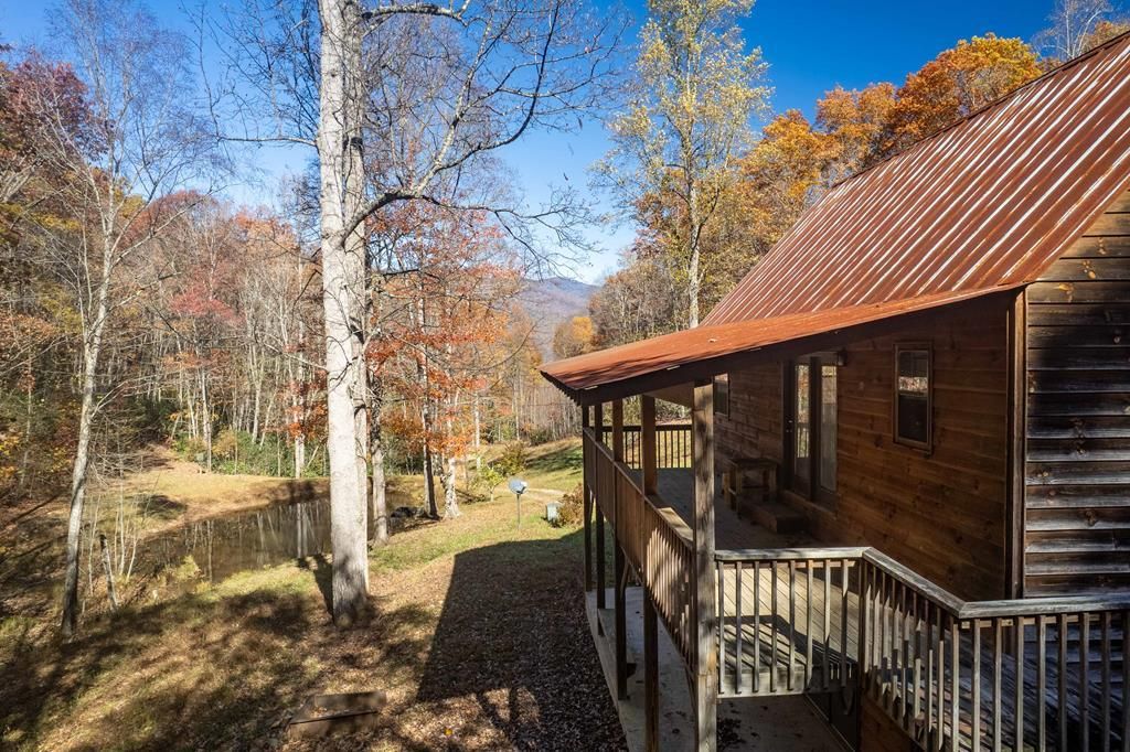 Photo of 930 Copperhead Cove, Sylva, NC 28779 (MLS # 26040767)