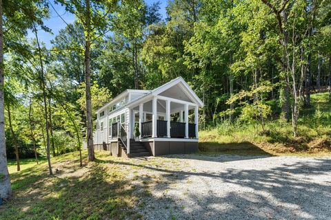 Photo of 30 Little Village Way, Franklin, NC 28734 (MLS # 26041725)