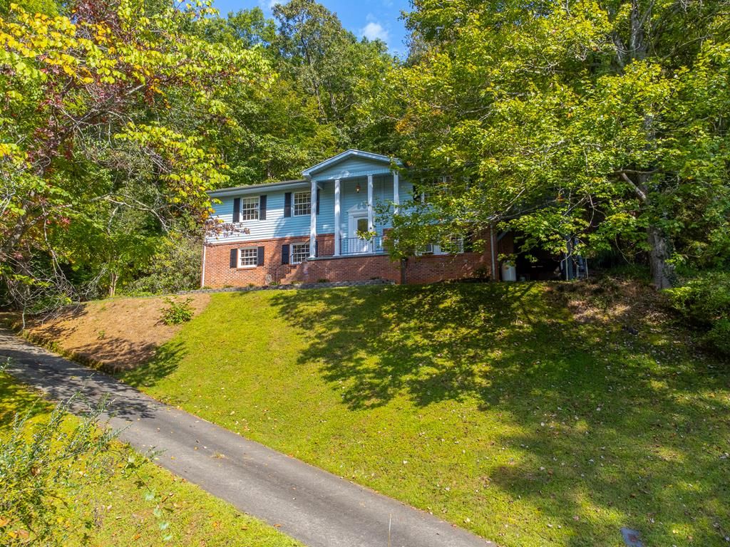 Photo of 1168 N Country Club Dr, Cullowhee, NC 28723 (MLS # 26042246)