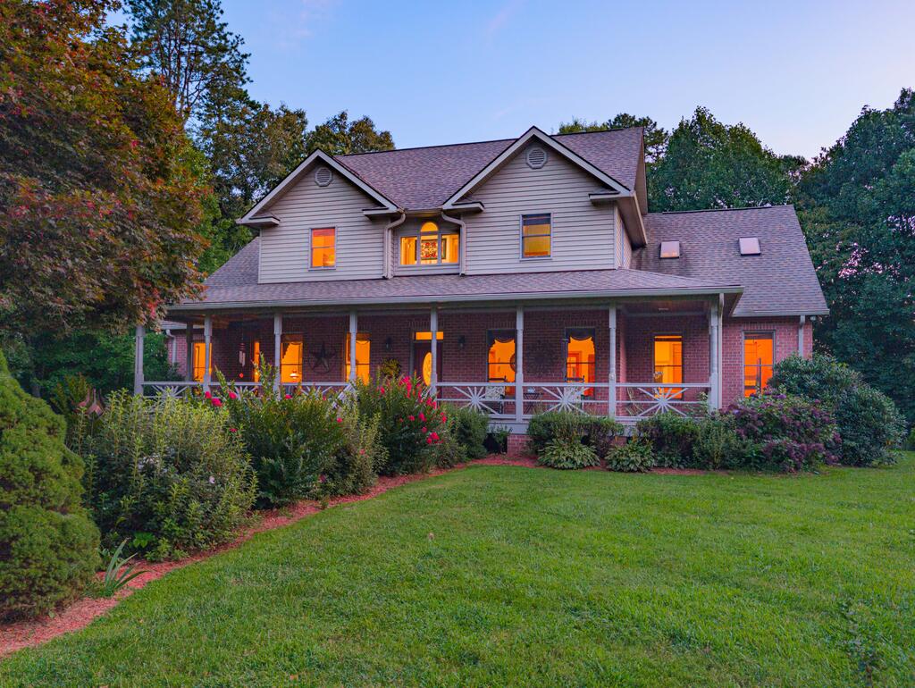 Photo of 832 Asheville Hwy, Sylva, NC 28779 (MLS # 26048407)