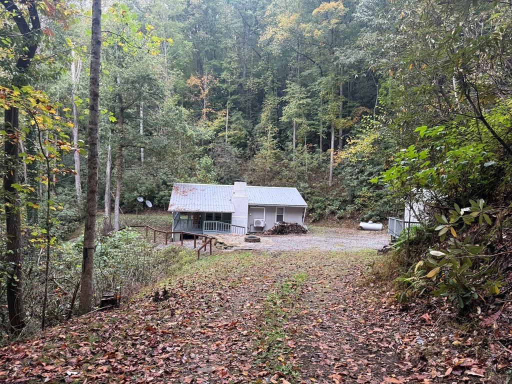 Photo of 11 Fox Run, Bryson City, NC 28713 (MLS # 26042380)