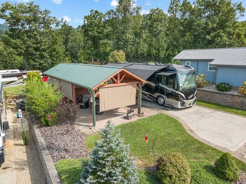 Photo of 60 Sunset Lane, Franklin, NC 28734 (MLS # 26048276)