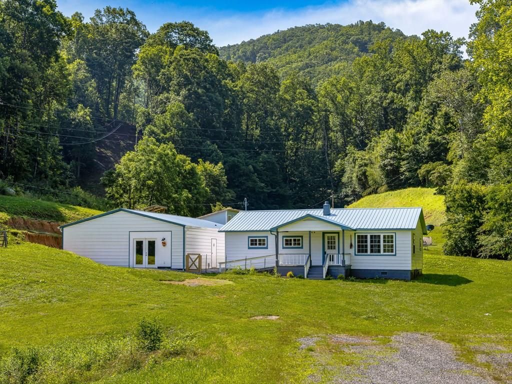 Photo of 471 Claude Cook Road, Sylva, NC 28779 (MLS # 26042633)