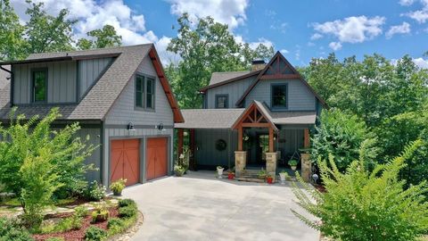 Photo of 117 Amberleaf Way, Cullowhee, NC 28723 (MLS # 26046617)