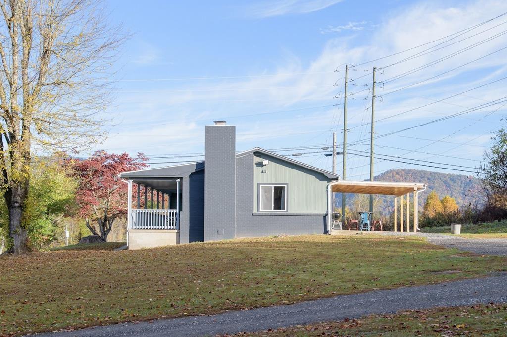 43 Flaming Arrow Dr