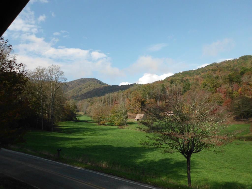 Photo of 575 Lick Log Road, Bryson City, NC 28713 (MLS # 26046680)