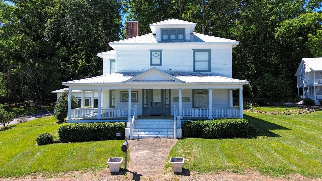 65 Wayah Street