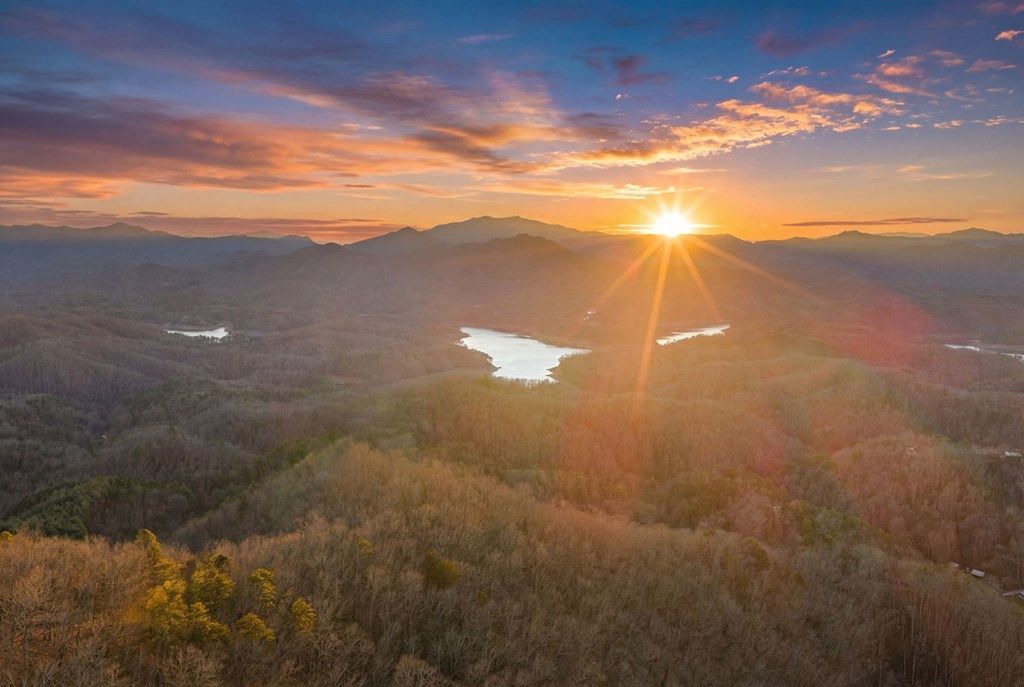 Photo of 110 Eagles View, Bryson City, NC 28713 (MLS # 26042944)