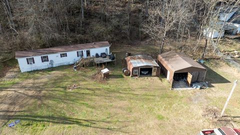 Photo of 24 Wright Rd, Whittier, NC 28789 (MLS # 26043170)
