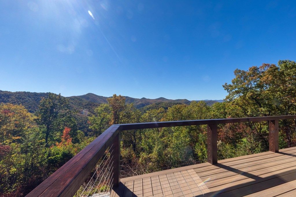 Photo of 92 Cherahala Ln, Bryson City, NC 28713 (MLS # 26043018)